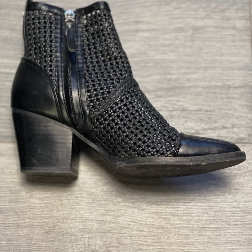 Sam Edelman Elita Black Woven Cap Toe Booties - Picture 8 of 11